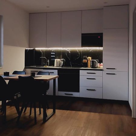 Luxury Apartments Bernardynska Domek 1 , 2 Kielce Luaran gambar